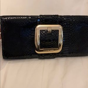 Michael Kors Snake print clutch